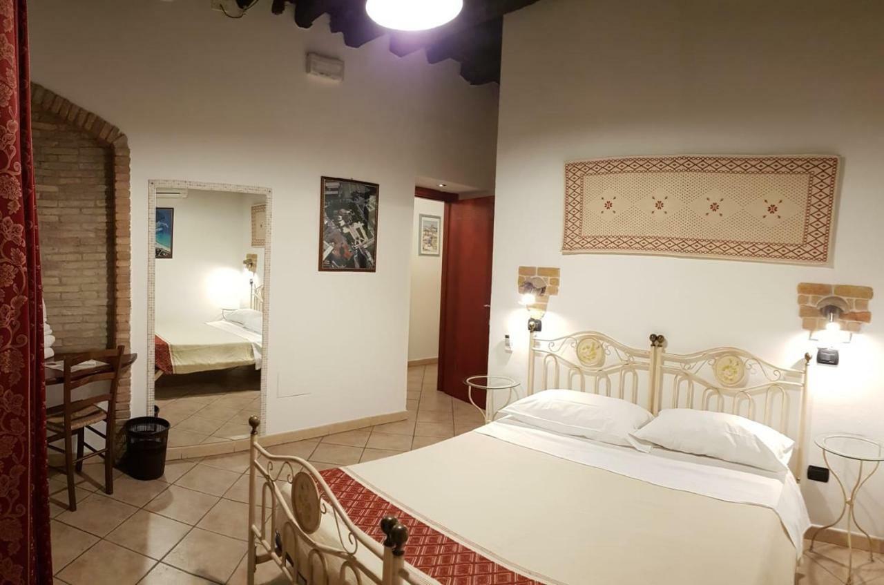 Sardinia Domus Bed & Breakfast Cagliari Bagian luar foto