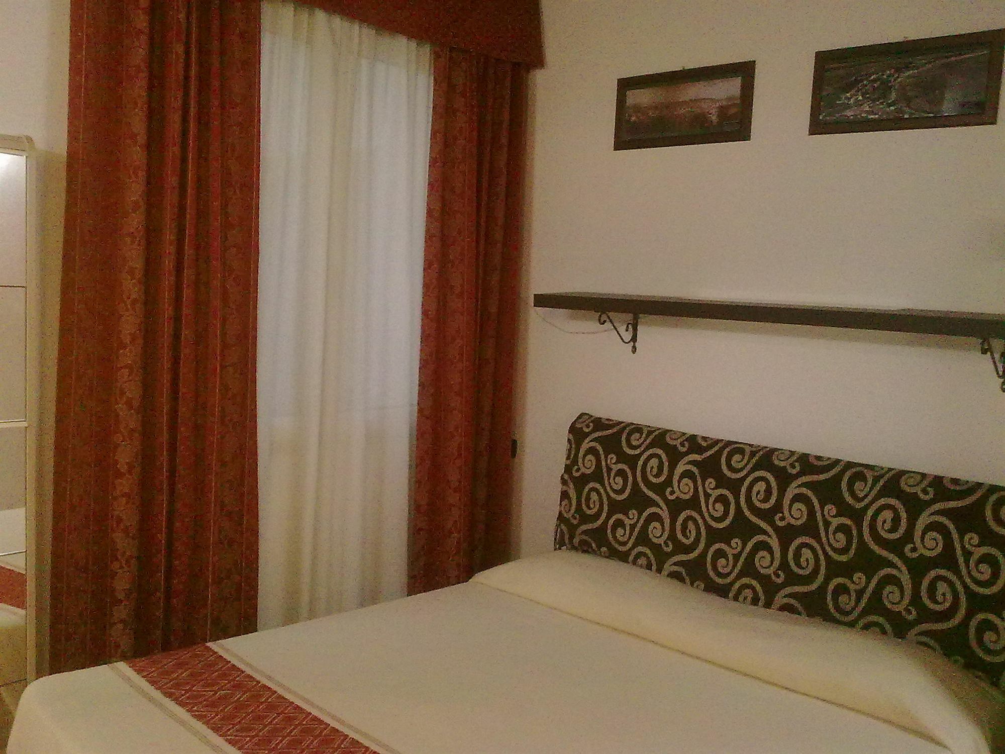 Sardinia Domus Bed & Breakfast Cagliari Bagian luar foto
